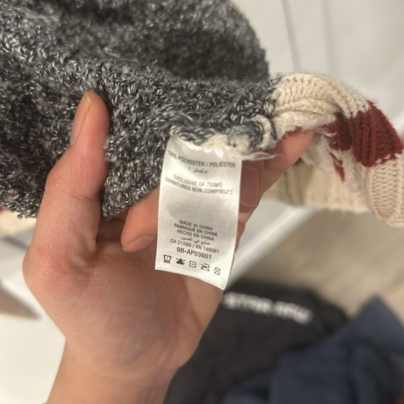 Thick Cardigan - Picture 3 of 4